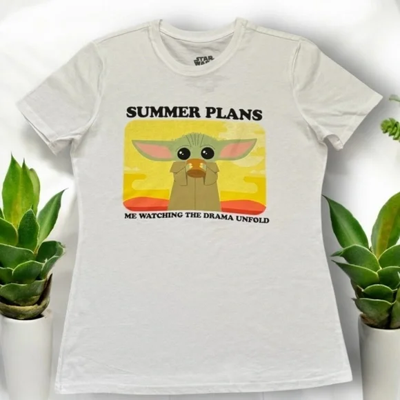 🆕Star Wars Yoda Graphic Short Sleeve Tee - Picture 5 of 16